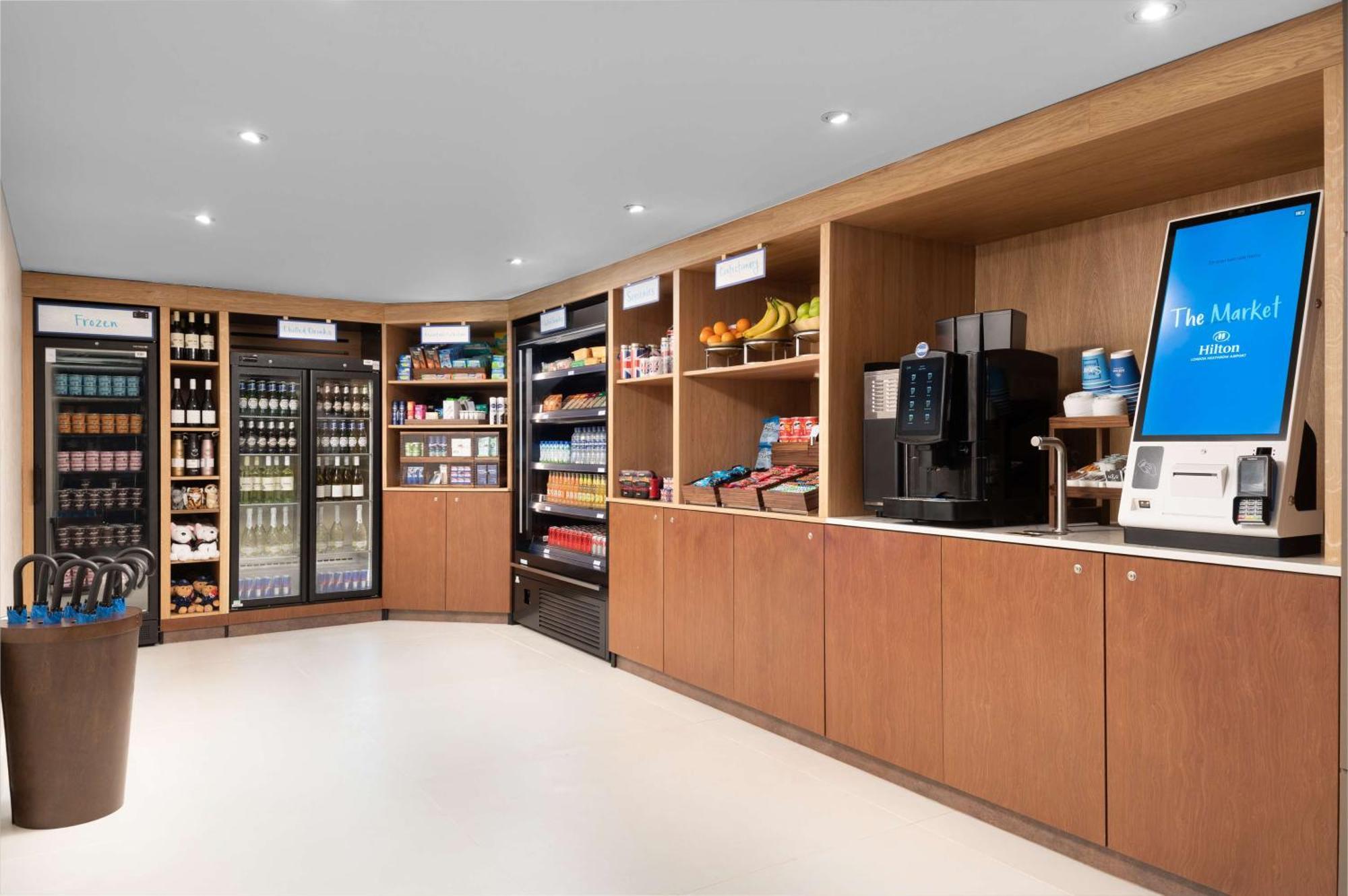 Hilton London Heathrow Airport 4*